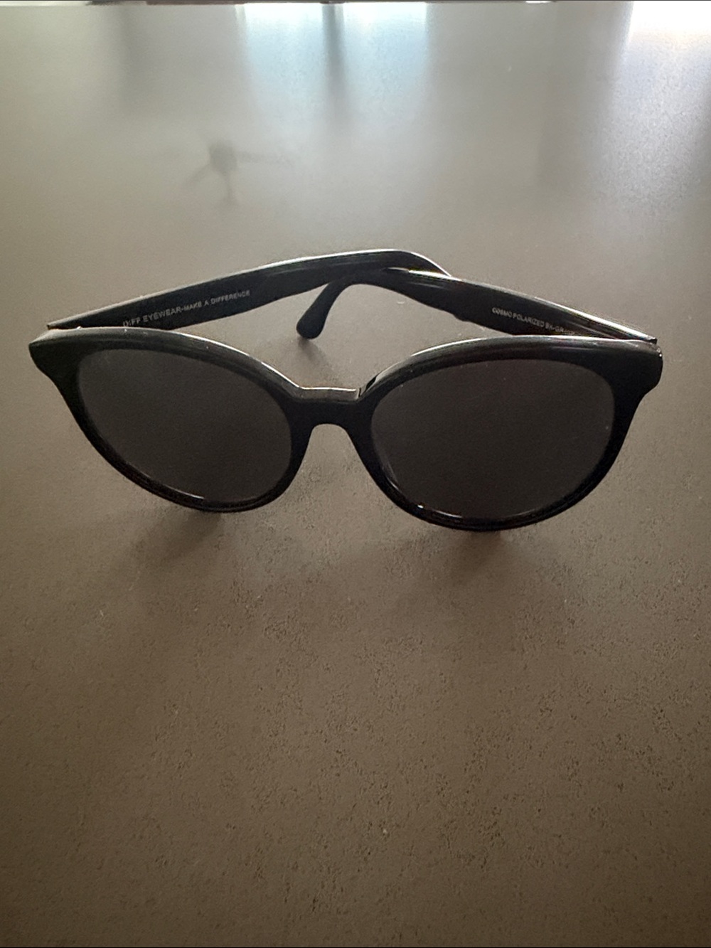 Diff Eyewear Black Women's Rounded Polarized Sunglasses